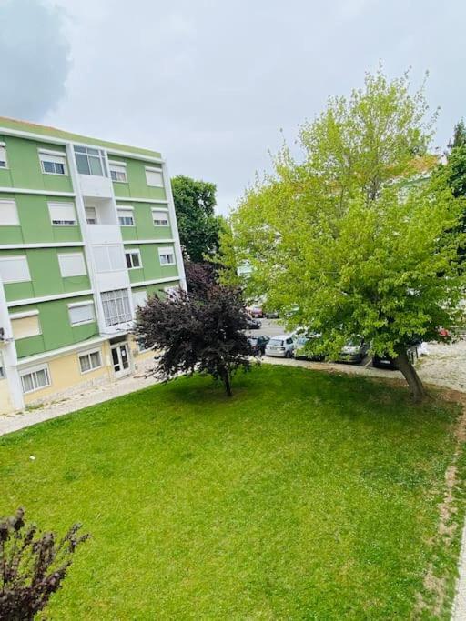 Modern 3 Bedroom Flat In Lisboa Eksteriør bilde
